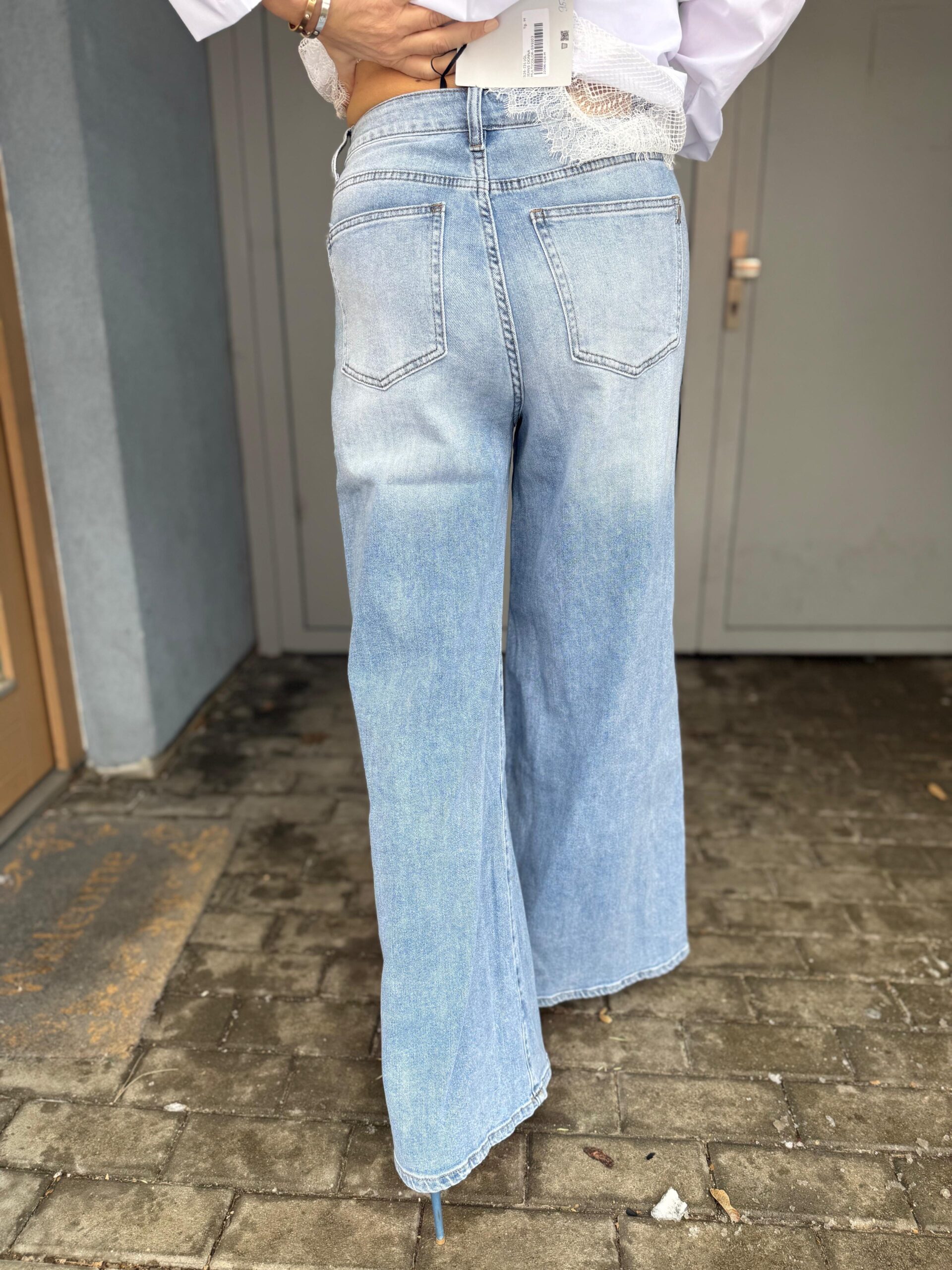 AYAE2608